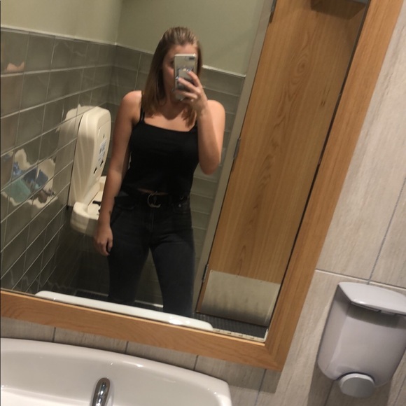 Meet your Posher, Jess - Picture 3 of 4